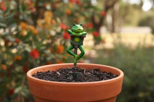 Frog Garden Ornament 16cm - Harry with Shovel Stake Decor