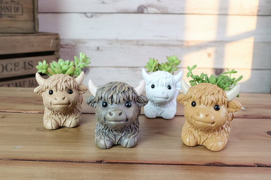 Highland Cow Planter Pot - Country Farmhouse Garden