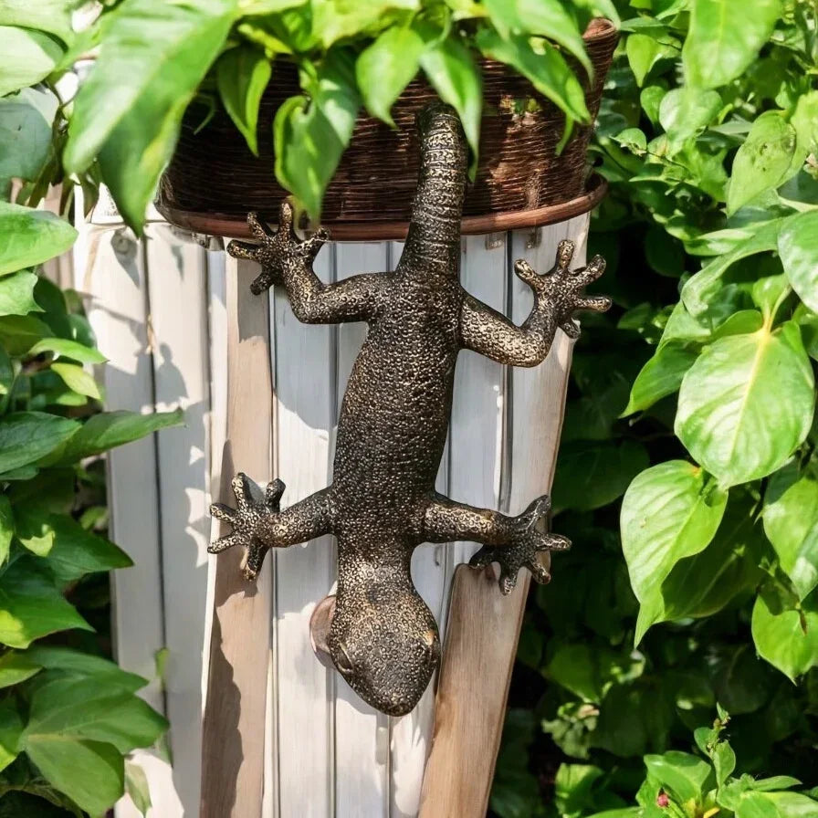 Gecko Pot Sitter Hanger | Resin Garden Ornament Planter Decor Australia