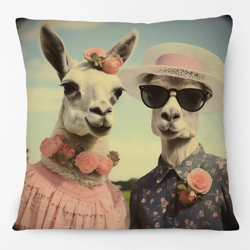 Cushion Cover Funky Farm Vintage Animals | Fox Highland Cow Sheep Alpaca Goat Donkey Horse