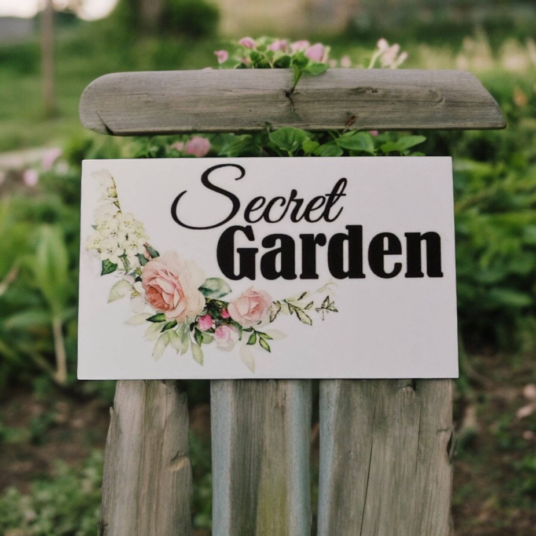 Secret Garden Floral Sign - The Renmy Store Homewares & Gifts 