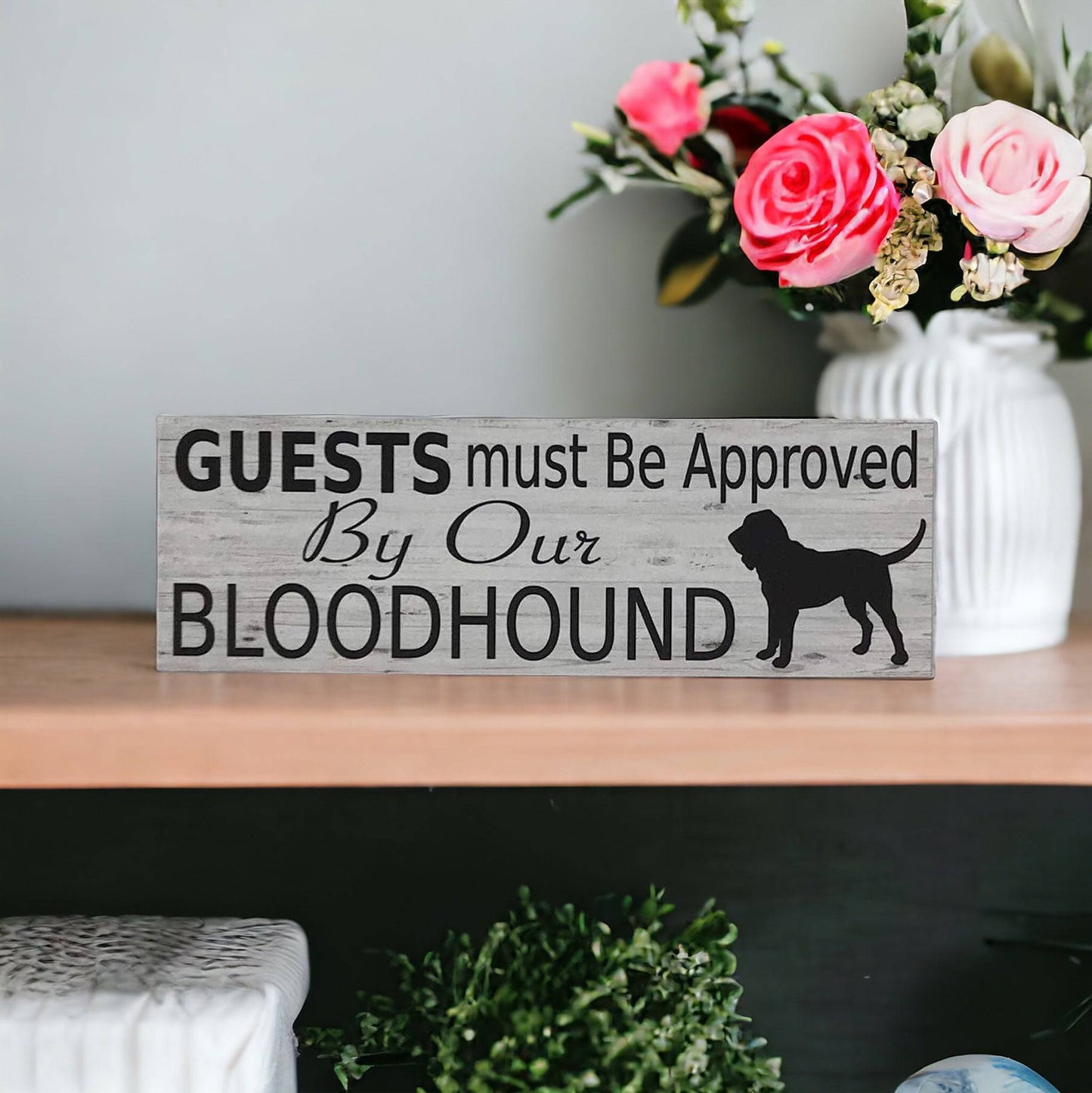 Bloodhound Dog Guests Sign - The Renmy Store Homewares & Gifts 