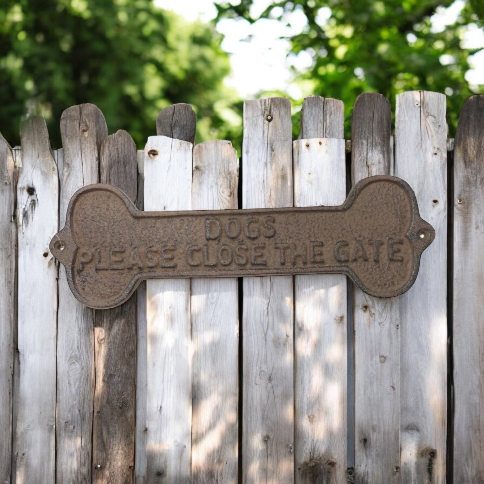 Close The Gate Cast Iron Dogs Sign - The Renmy Store Homewares & Gifts 