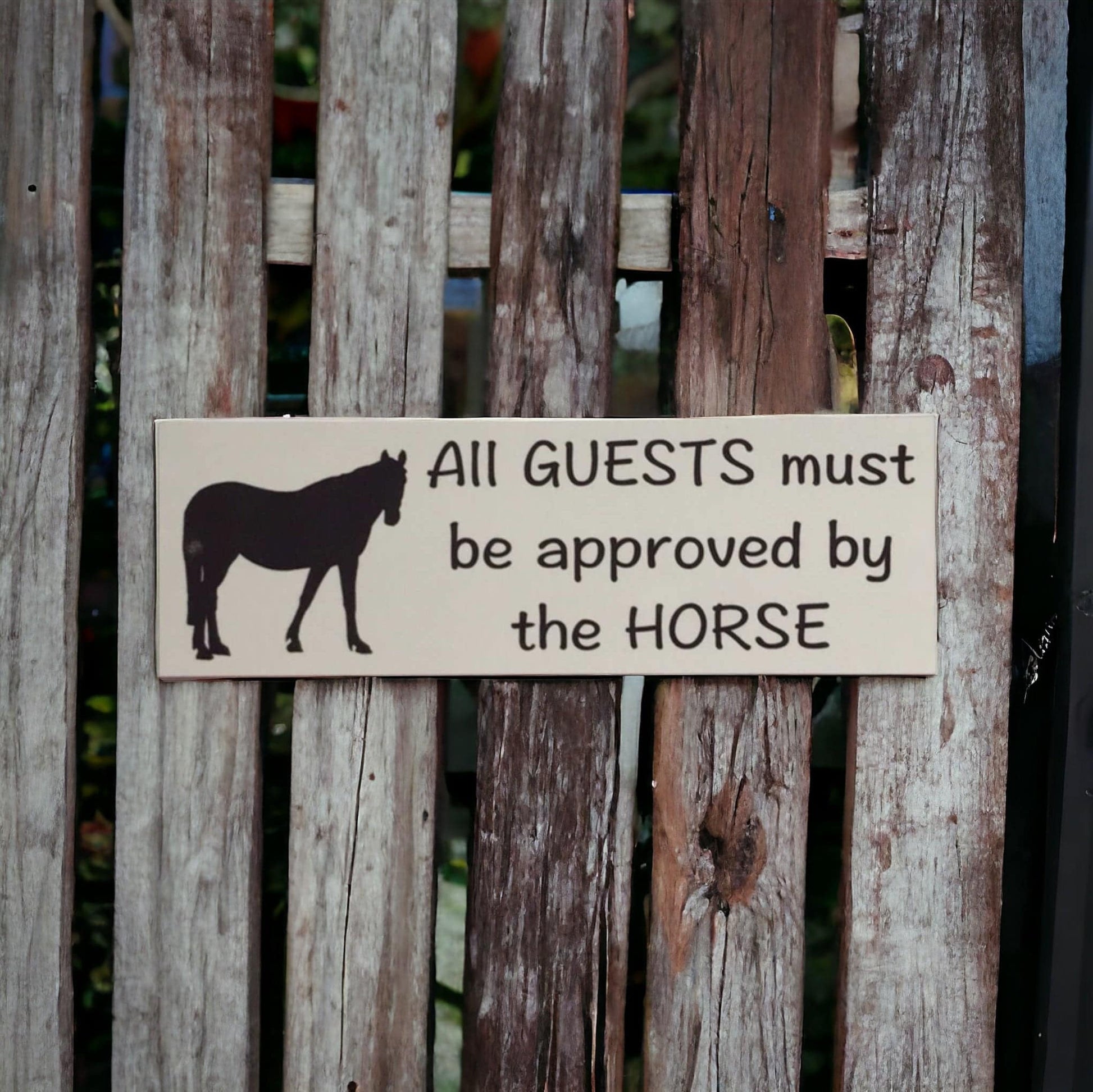 Horse Horses Guests Approved Sign - The Renmy Store Homewares & Gifts 