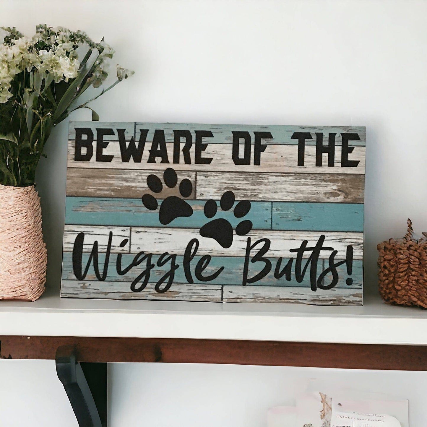 Beware Wiggle Butts Dog Sign - The Renmy Store Homewares & Gifts 