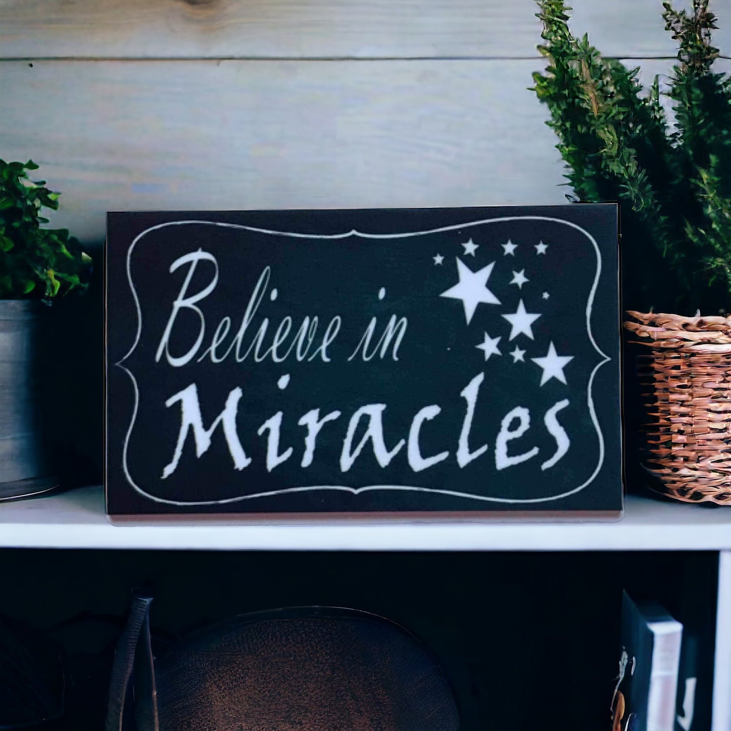 Believe In Miracles Vintage Sign - The Renmy Store Homewares & Gifts 