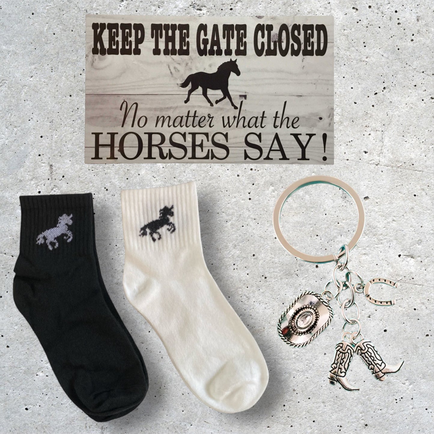 Horse Lover Socks Keychain Keep Gate Closed Sign Gift Set - The Renmy Store Homewares & Gifts 