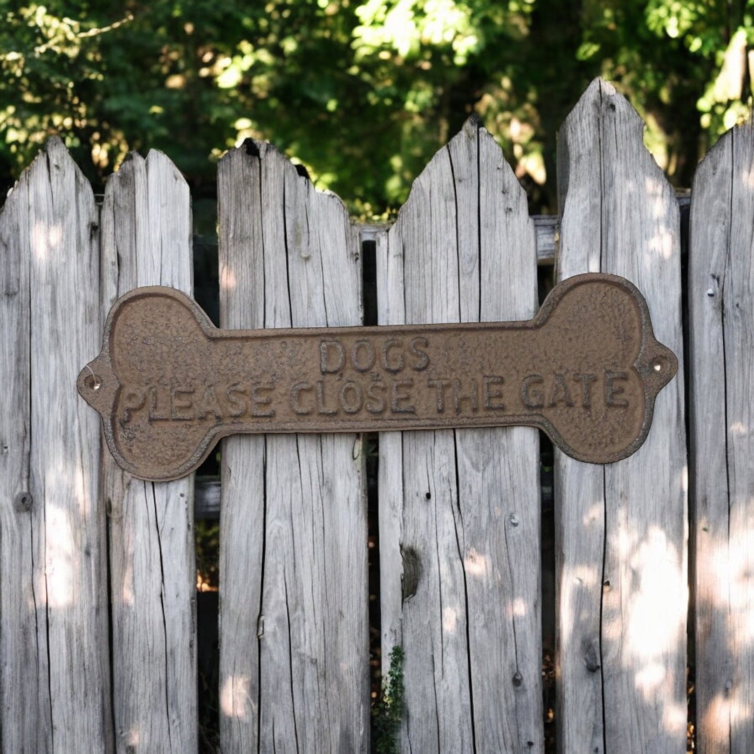 Close The Gate Cast Iron Dogs Sign - The Renmy Store Homewares & Gifts 