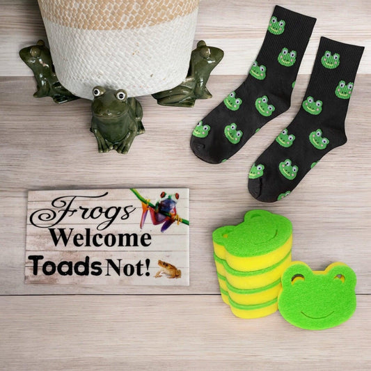 Frog Pot Feet Sponges Socks Welcome Sign Gift Set