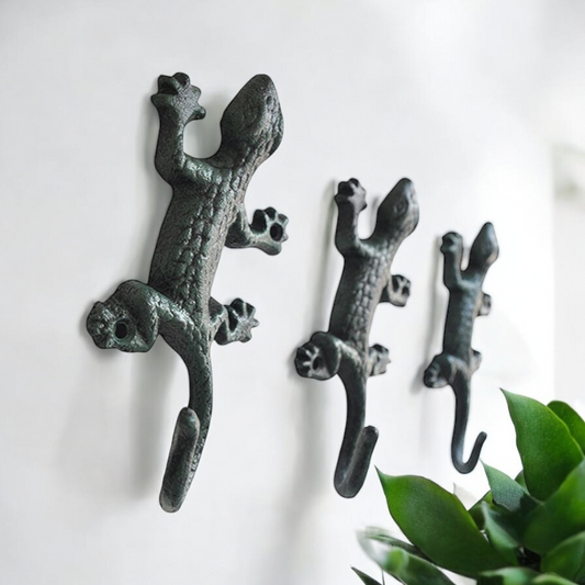 Wrought Iron Gecko Hook American Cast Iron Garden Hook - The Renmy Store Homewares & Gifts 