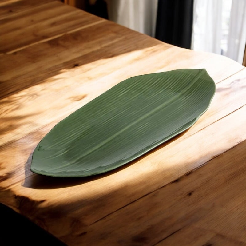 Plate Serving Tropical Leaf