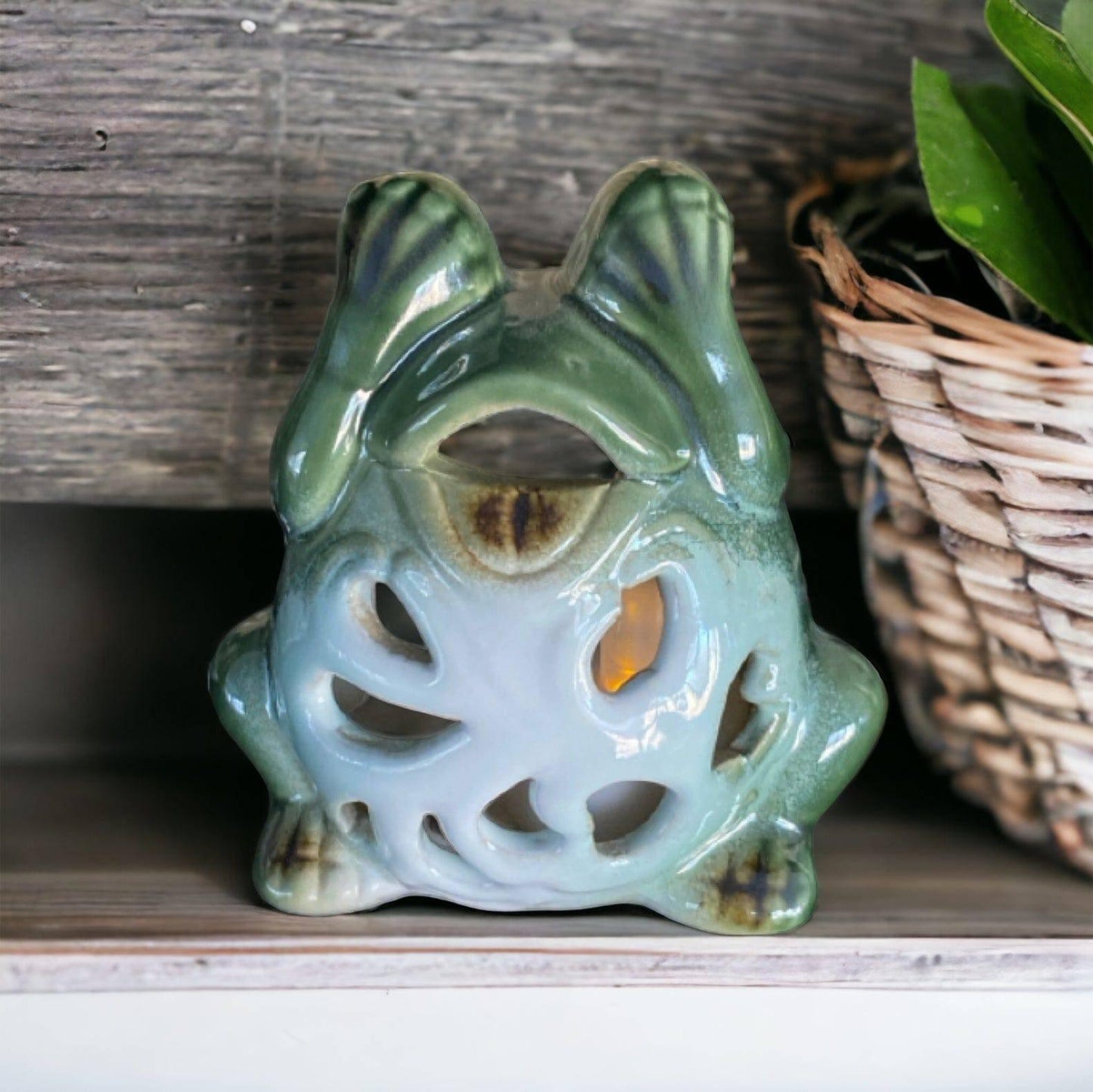 Frog Hiding Candle Holder - The Renmy Store Homewares & Gifts 