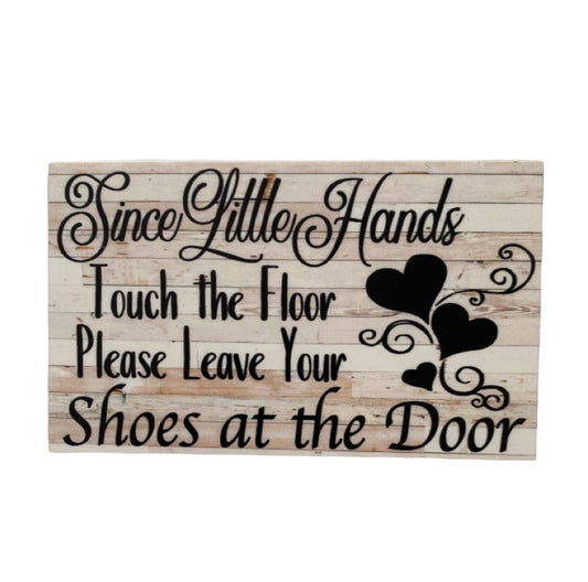 Little Hands Touch The Floor Heart Baby Sign - The Renmy Store Homewares & Gifts 