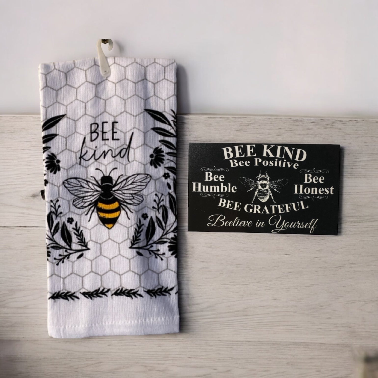 Bee Kitchen Tea Towel Be Kind and Sign Gift Set - The Renmy Store Homewares & Gifts 