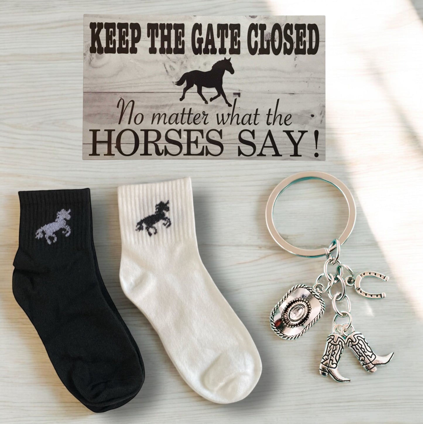 Horse Lover Socks Keychain Keep Gate Closed Sign Gift Set - The Renmy Store Homewares & Gifts 