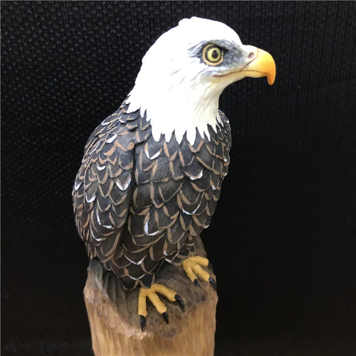 Resin Bald Eagle Ornament | Detailed White-Headed Eagle Statue on Driftwood Base | Garden & Home Decor | 23cm