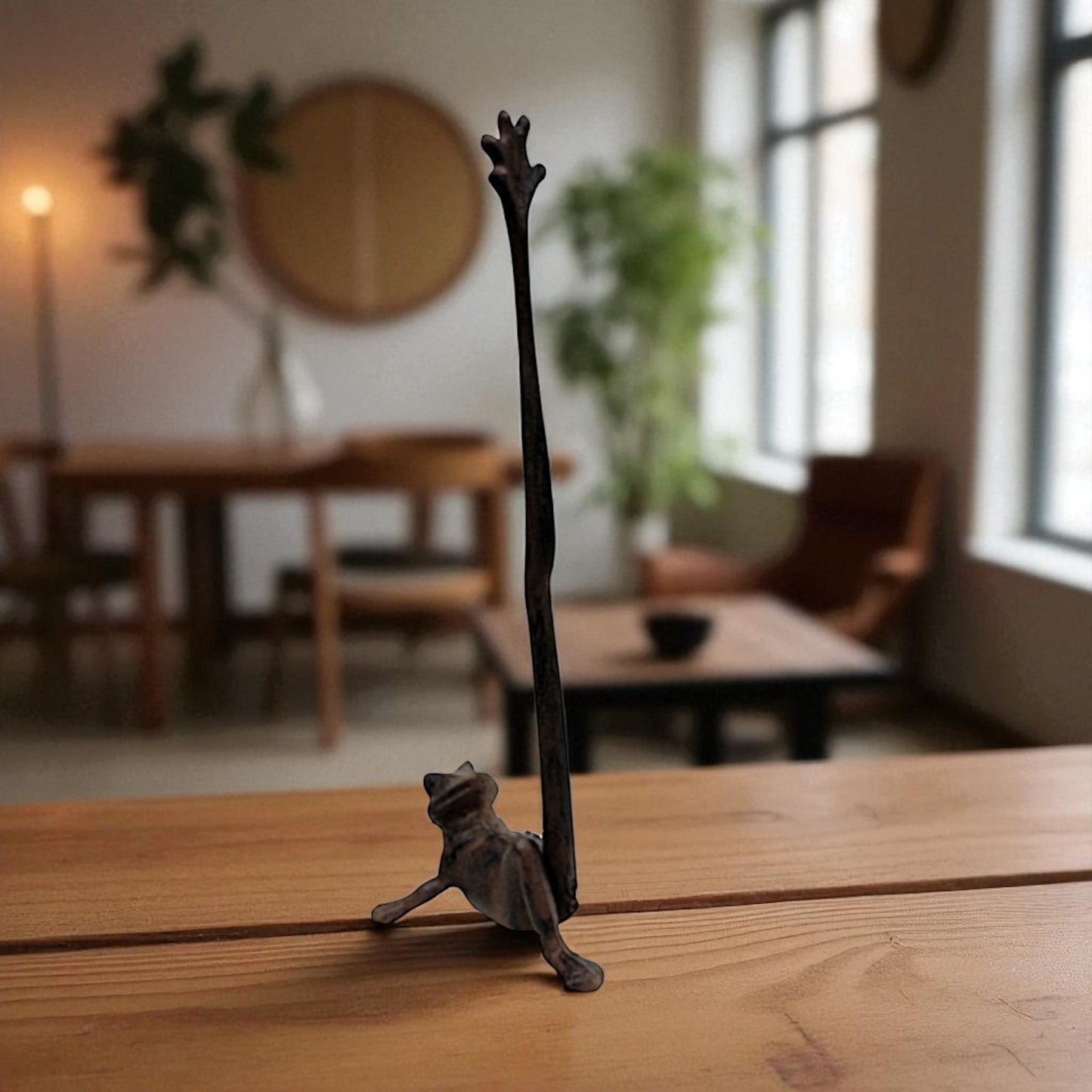 Frog Kitchen Paper Towel Dispenser Cast Iron Holder