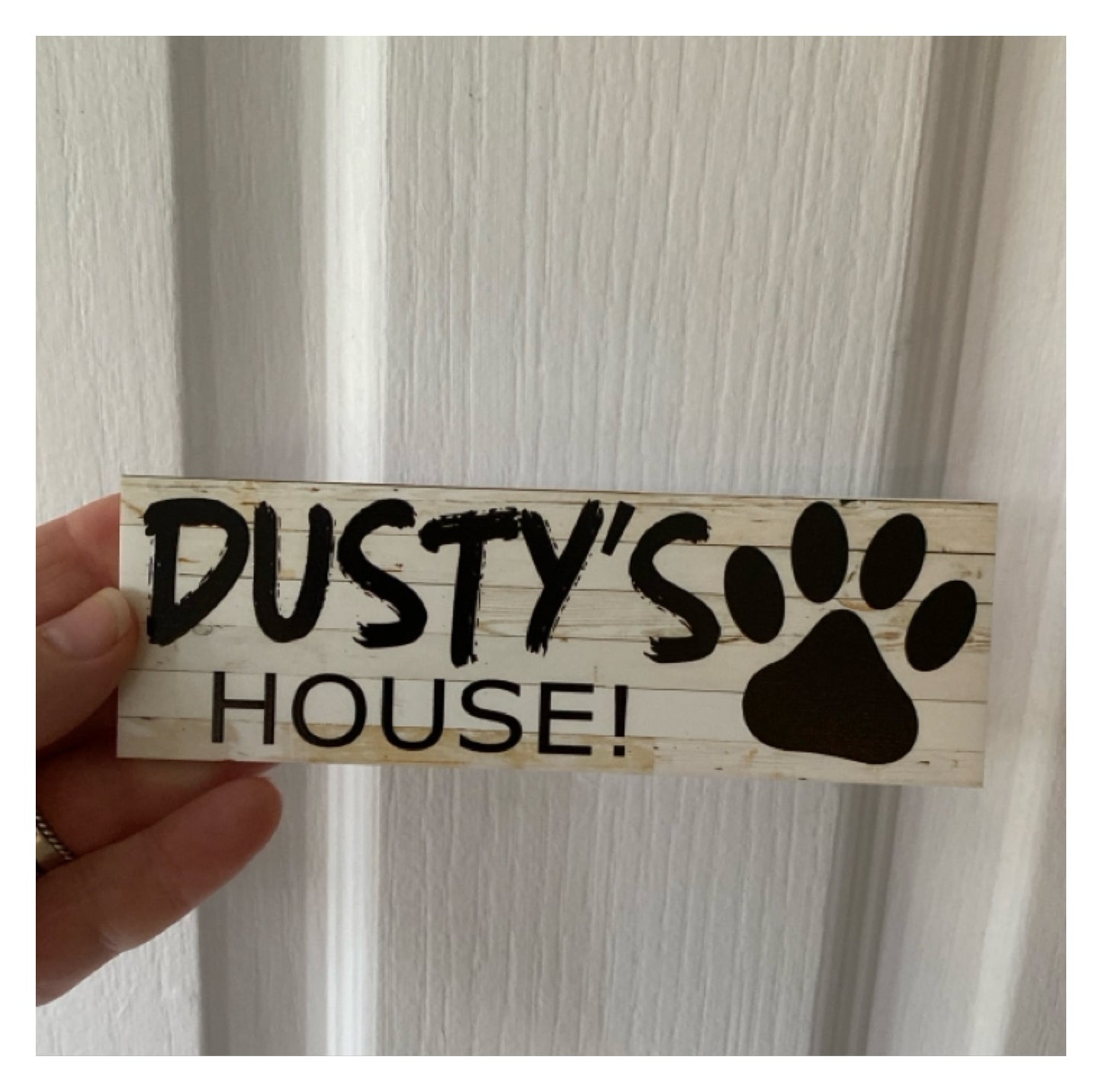 Dog Kennel Sign Custom Personalised - Light Timber Wood Look Paw