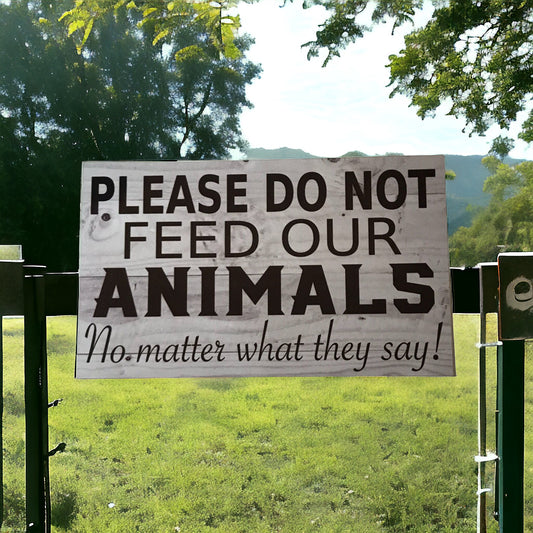 Do Not Feed Our Animals Sign - The Renmy Store Homewares & Gifts 