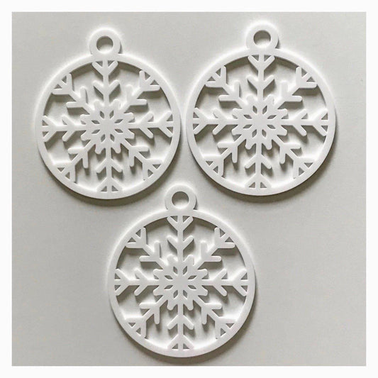 Snowflake B Decoration Hanging Set Of 3 White Acrylic Country Decor Garden - The Renmy Store Homewares & Gifts 