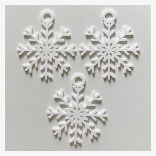 Snowflake Decoration Hanging Set Of 3 White Acrylic Country Decor Garden - The Renmy Store Homewares & Gifts 