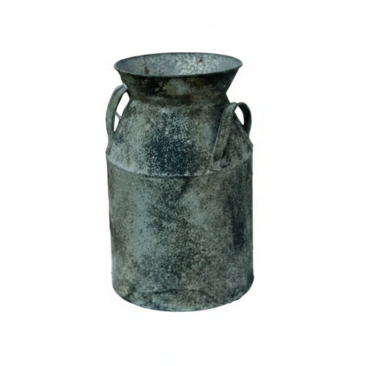 Retro Iron Bucket Vase | Vintage Metal Flower Pot for Garden & Home Decor