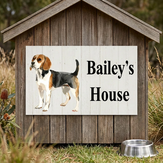 Beagle Bailey’s House plaque on a backyard kennel