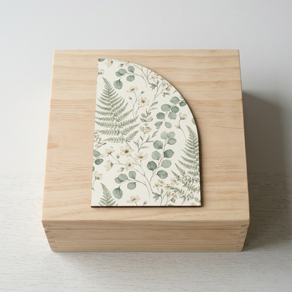 Decoupage half-arch panel decorating a keepsake box