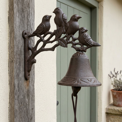 Download the cottage-style doorbell image