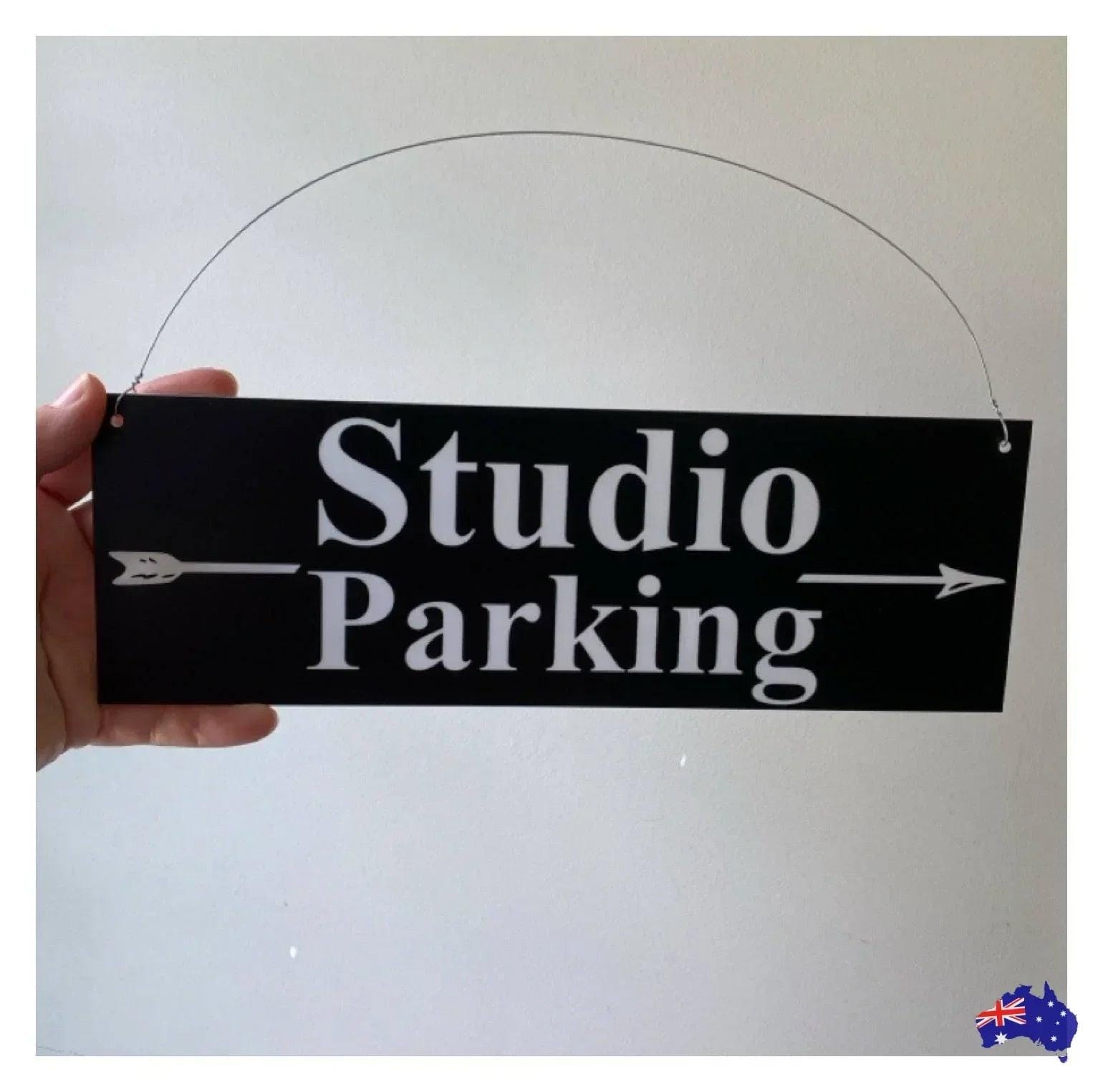 Custom Personalised Arrow Black Property Direction Sign - The Renmy Store Homewares & Gifts
