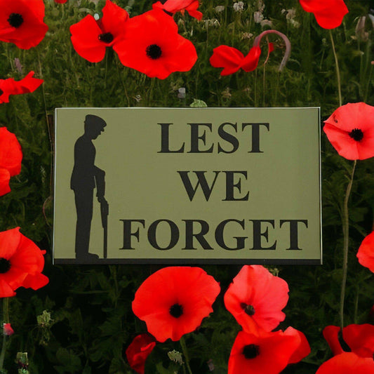 Lest We Forget Remembrance Anzac Sign - The Renmy Store Homewares & Gifts 