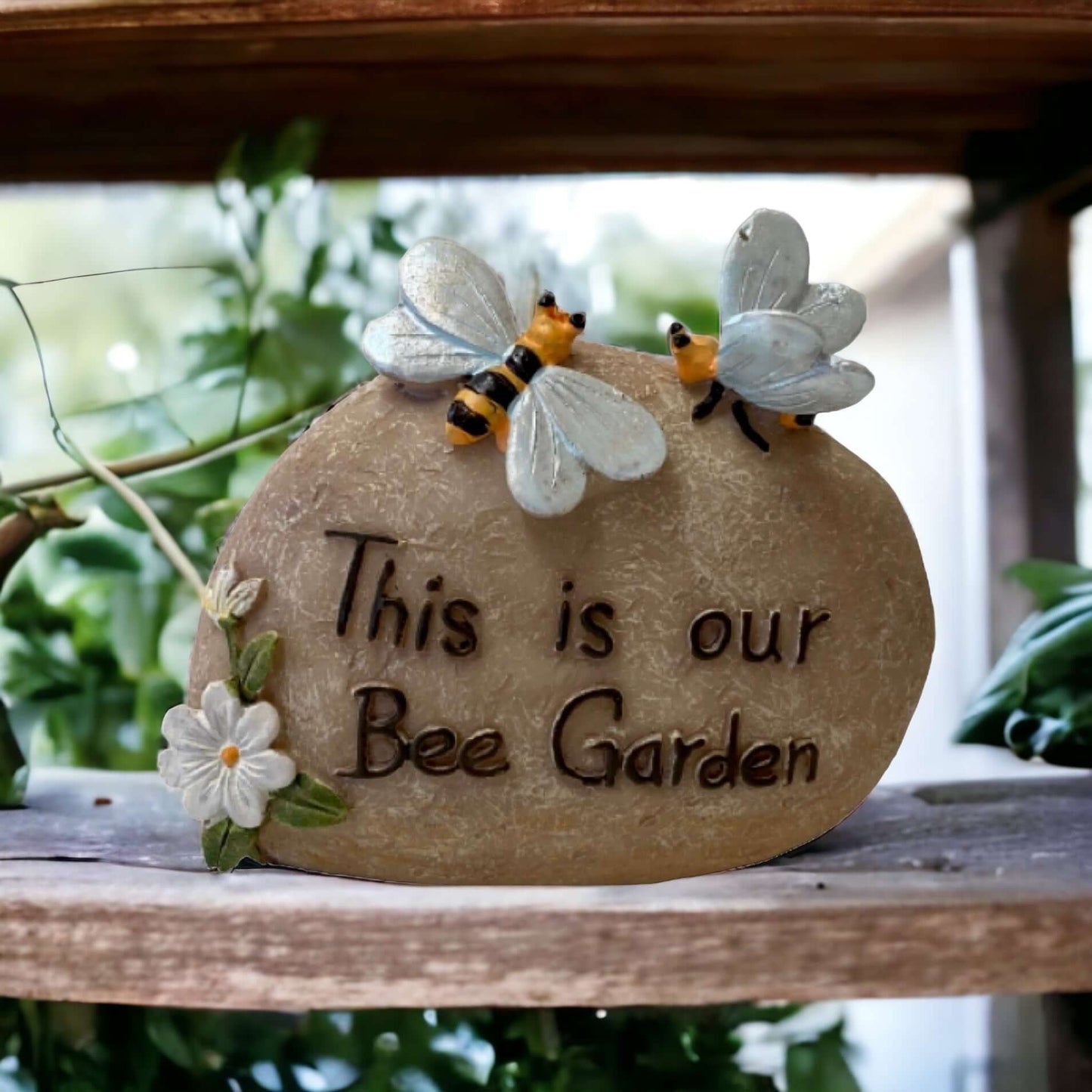 Bee Garden Stone Rock Gardeners Ornament - The Renmy Store Homewares & Gifts 
