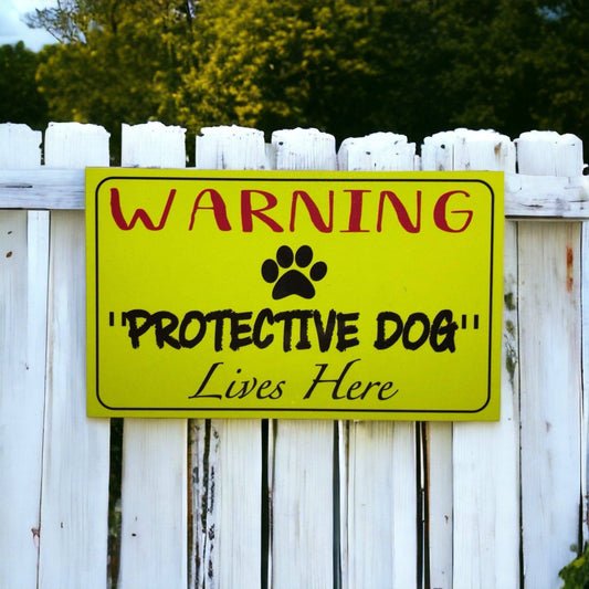 Warning Protective Dogs or Dog Live Here Sign - The Renmy Store Homewares & Gifts 