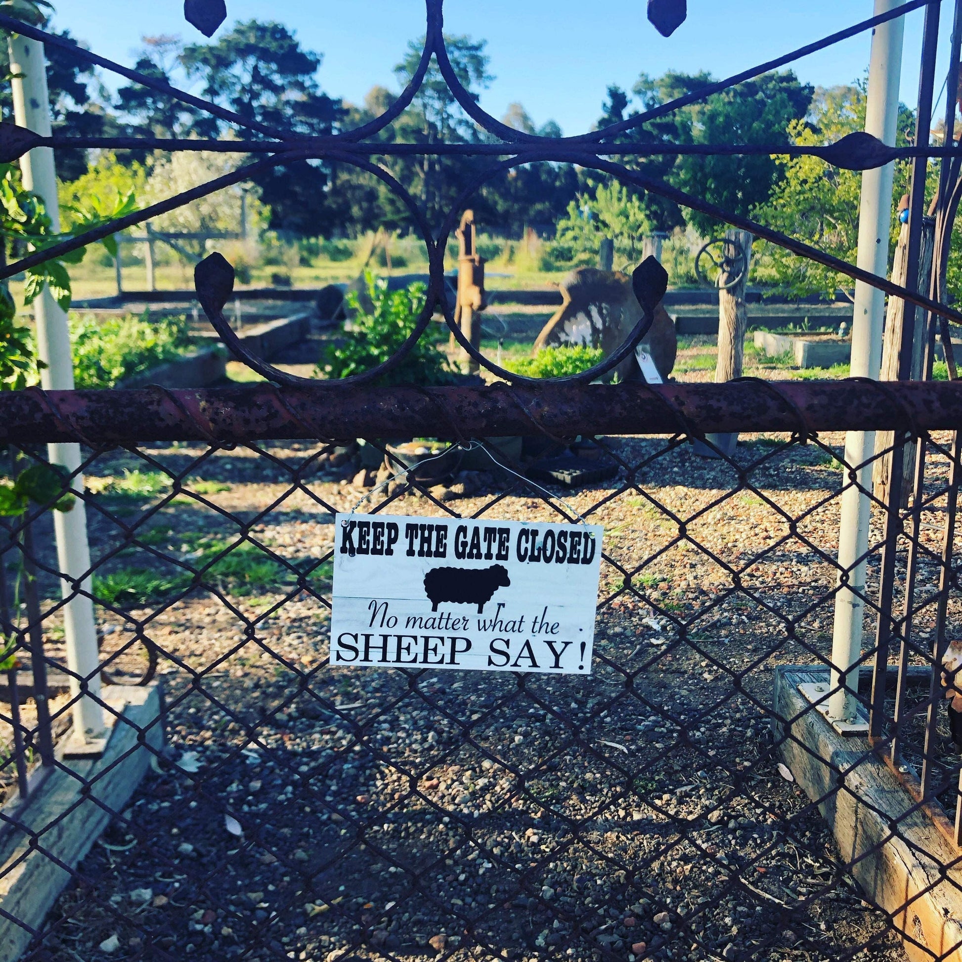 Sheep Ewe Keep The Gate Closed Sign - The Renmy Store Homewares & Gifts 