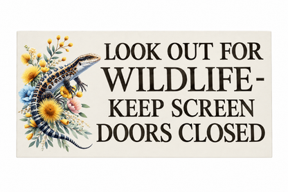 Sign with blue-tongue lizard design, no scroll