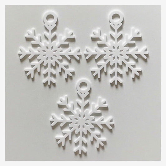 Snowflake Decoration Hanging Set Of 3 White  Acrylic Country Decor Garden