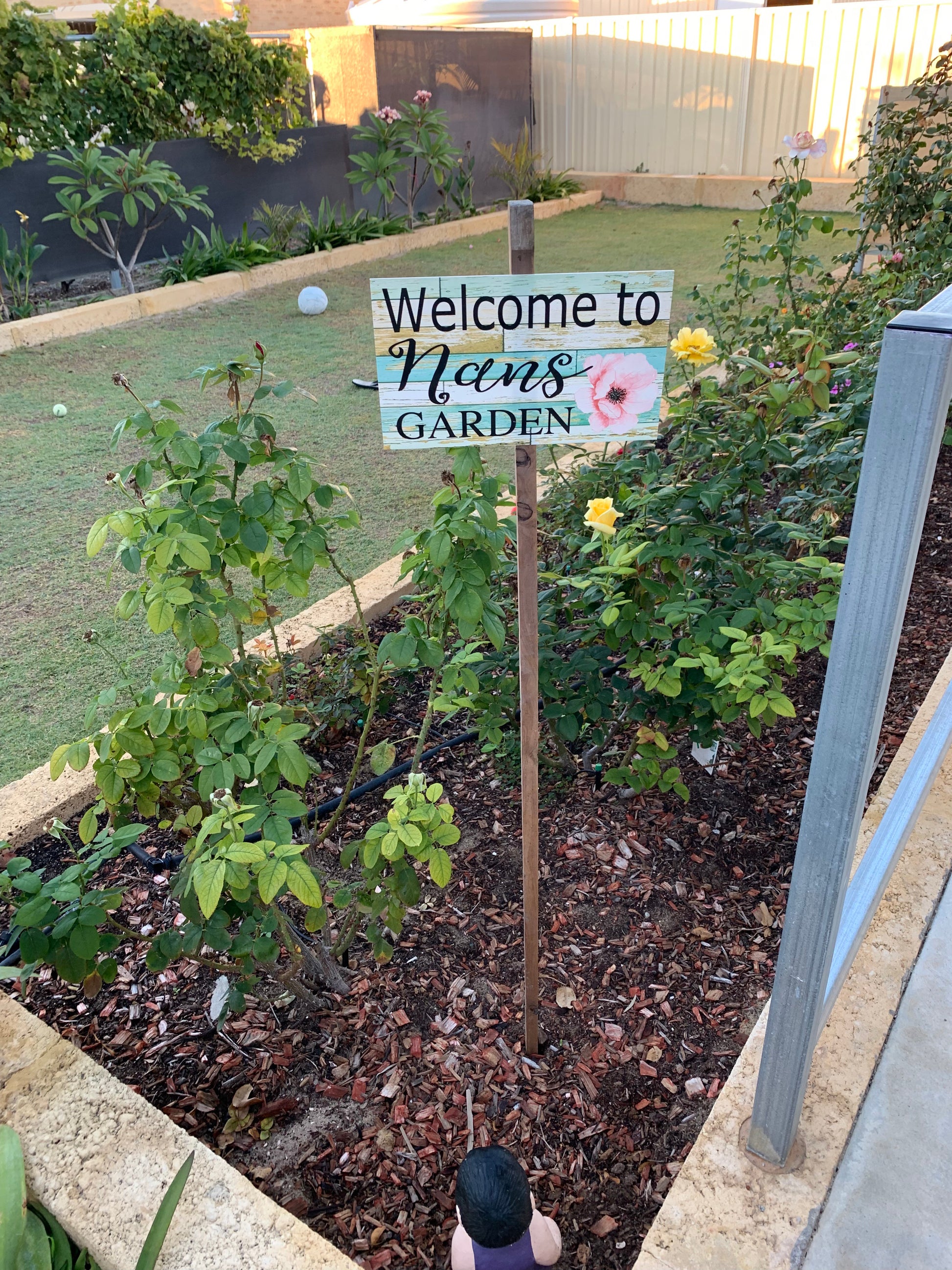 Welcome To Your Name Garden Custom Sign with Flower - The Renmy Store