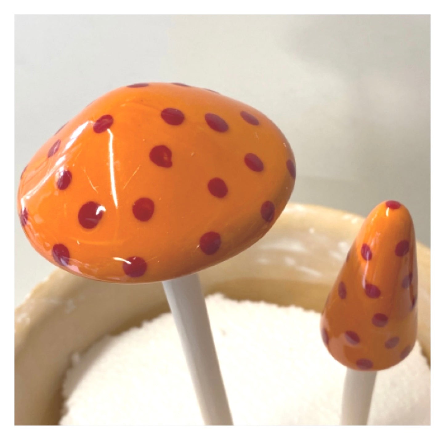Mushroom Set of 2 Garden Stake Orange - The Renmy Store Homewares & Gifts 