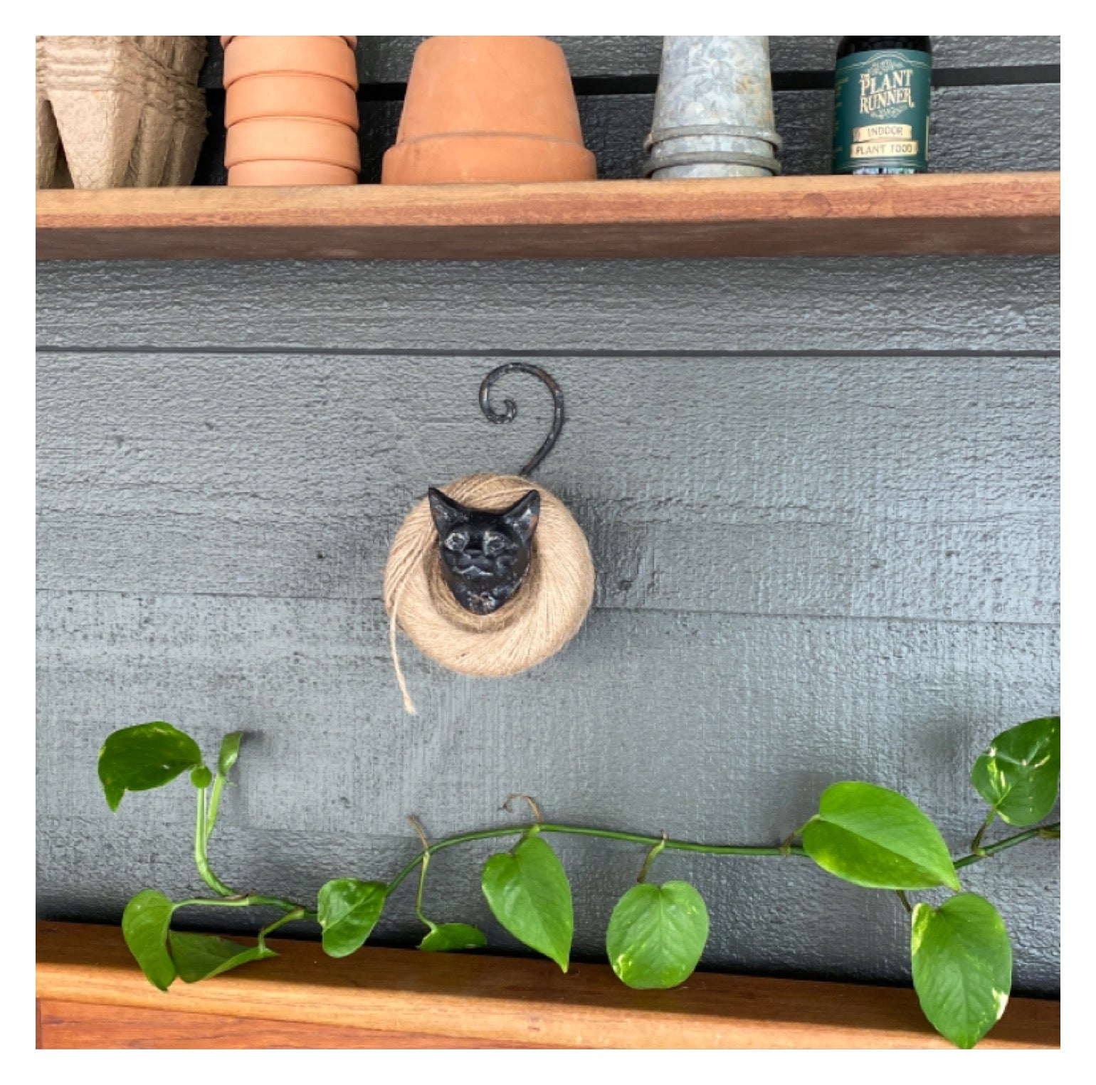 String Holder Hanging Rustic Cat - The Renmy Store Homewares & Gifts 
